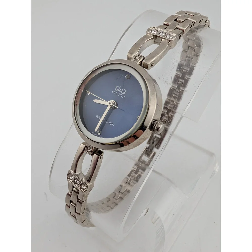 Q&Q Citizen Watch Women‎ 22mm Case Blue Dial Silver 8